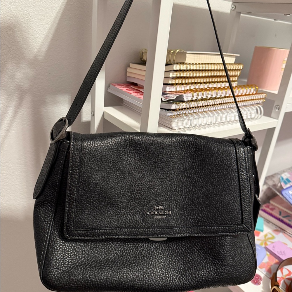 Coach Etta flap bag Leather
Gunmetal/Black